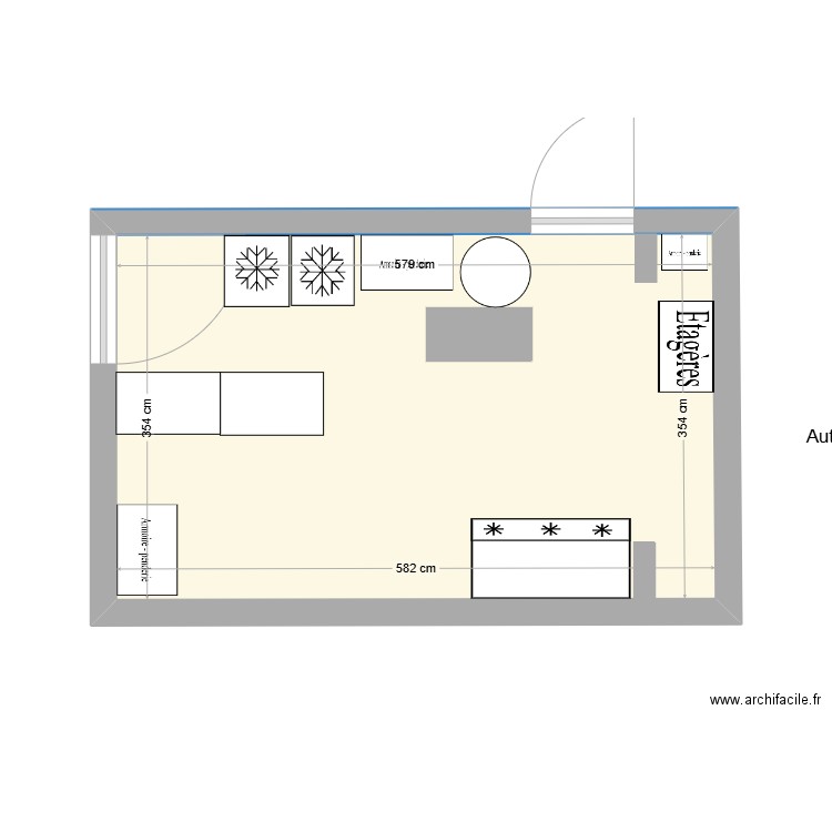 Local distribution. Plan de 1 pièce et 21 m2