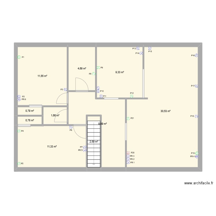 maison. Plan de 10 pièces et 83 m2