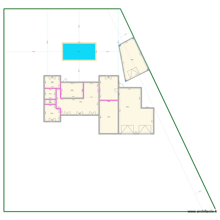 GASTES 5 M. Plan de 9 pièces et 309 m2