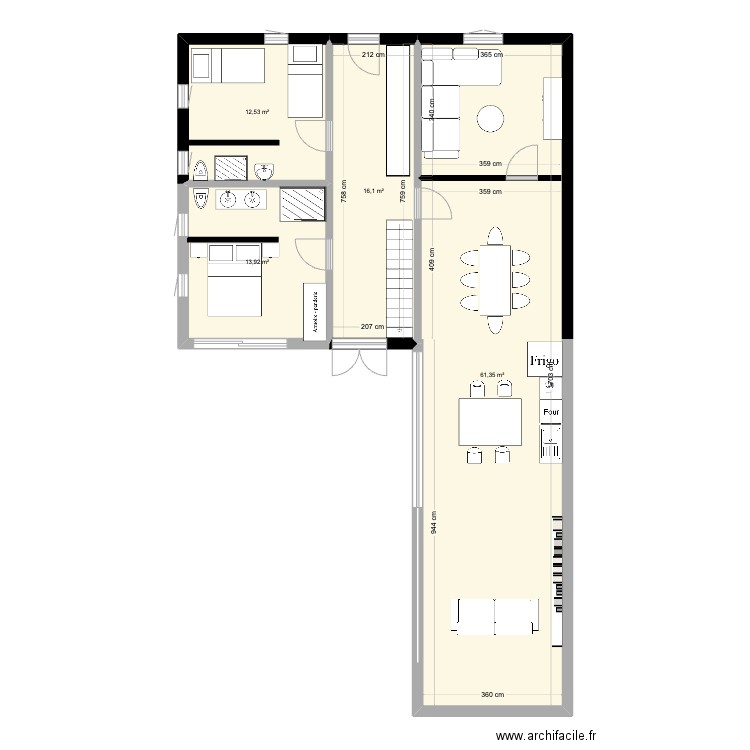 Maison. Plan de 4 pièces et 104 m2