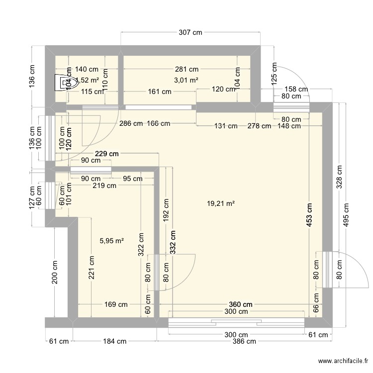 Extension avec abris-bois. Plan de 4 pièces et 30 m2
