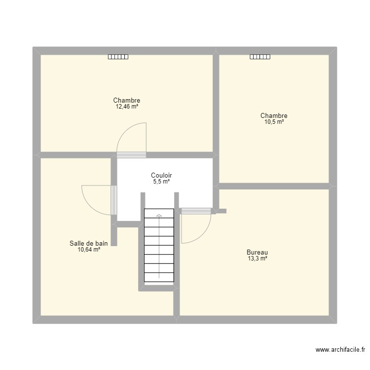 Maison - étage. Plan de 5 pièces et 52 m2