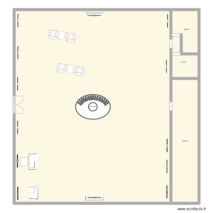 Magasin de 300m2. Plan de 4 pièces et 368 m2