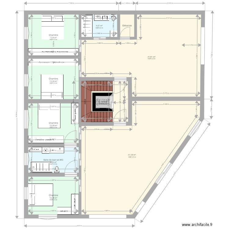 Cruz Evora. Plan de 89 pièces et 1329 m2