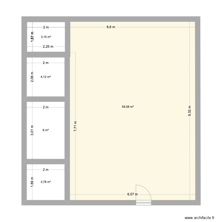 studio. Plan de 5 pièces et 82 m2