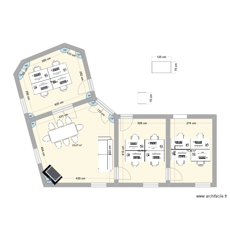 bureaux. Plan de 4 pièces et 62 m2