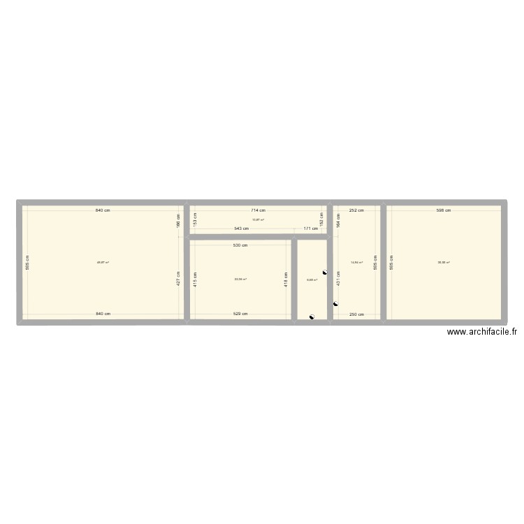 Flourens. Plan de 6 pièces et 140 m2