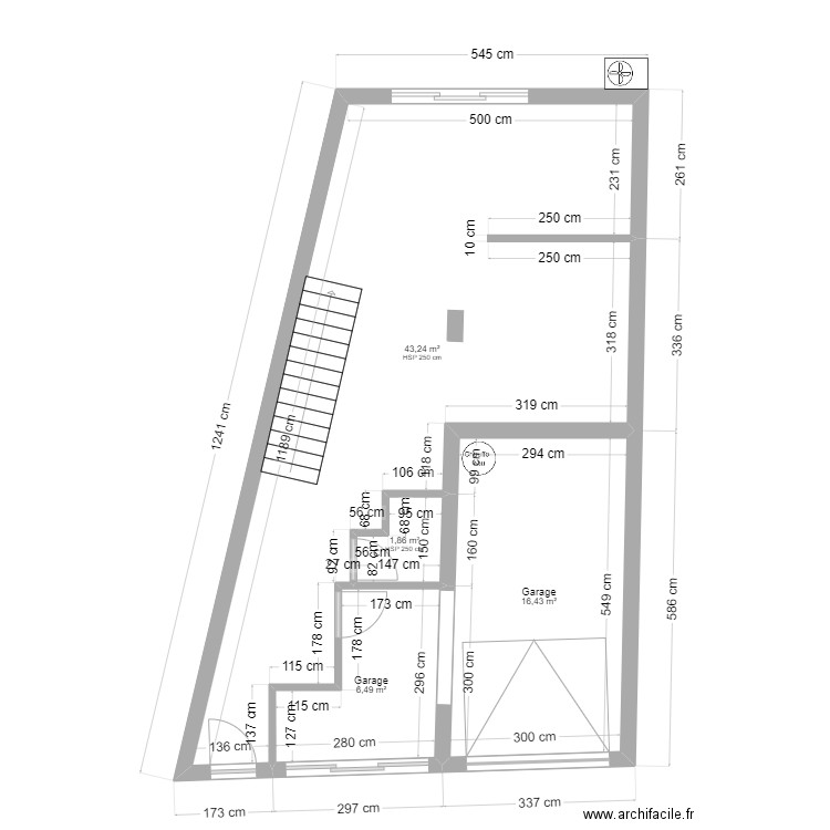 bvbfbfb. Plan de 10 pièces et 135 m2