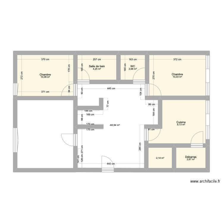 Joigny. Plan de 8 pièces et 65 m2