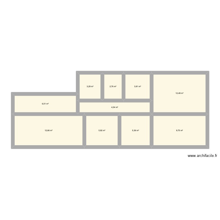 PCB SEYSSINET. Plan de 10 pièces et 67 m2