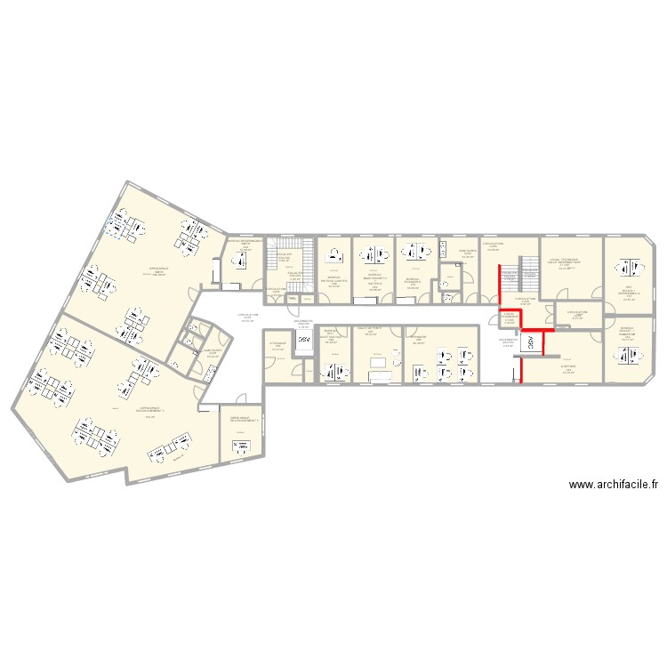 VIENNE : Projet R+2 - 2nd version. Plan de 27 pièces et 588 m2