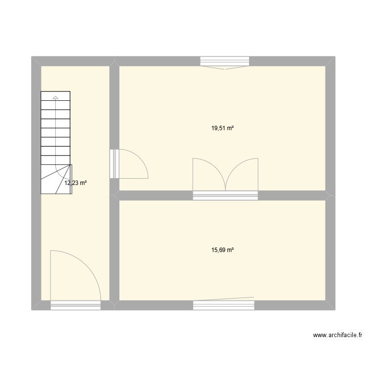 REZ . Plan de 3 pièces et 47 m2