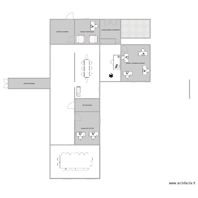 Niort. Plan de 9 pièces et 69 m2