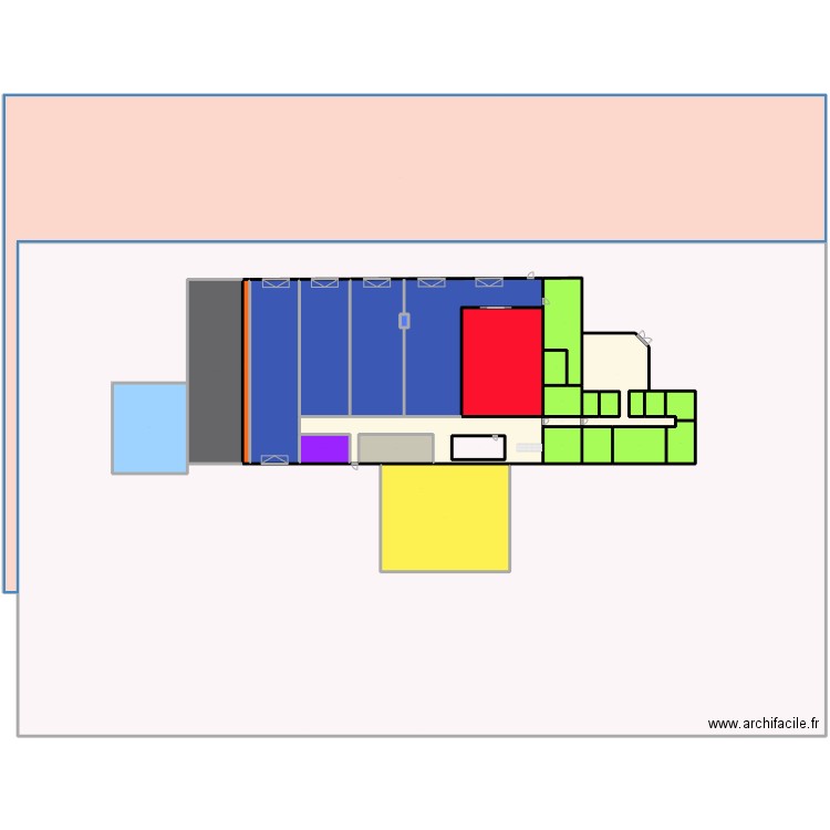 BTS. Plan de 28 pièces et 5398 m2