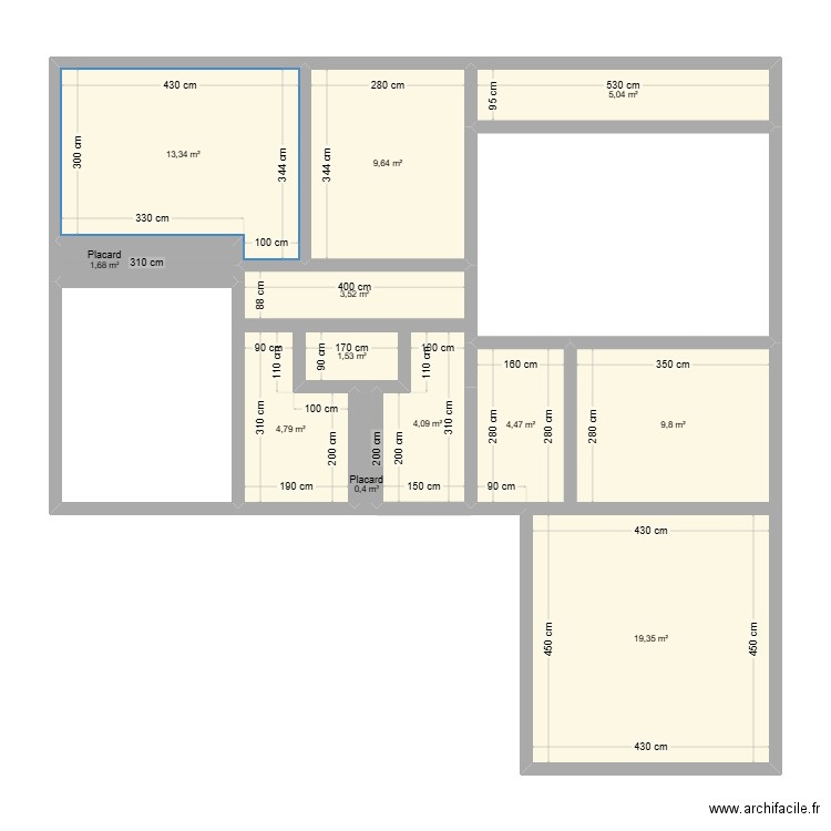 RDC. Plan de 12 pièces et 78 m2