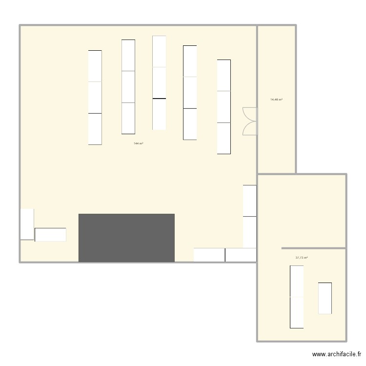 bapteme. Plan de 3 pièces et 196 m2