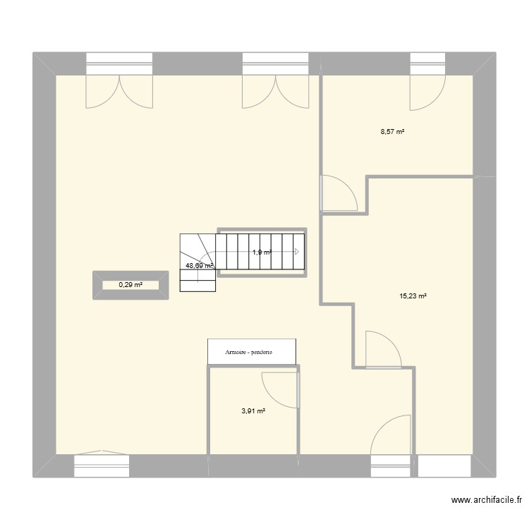 blg 2. Plan de 6 pièces et 82 m2