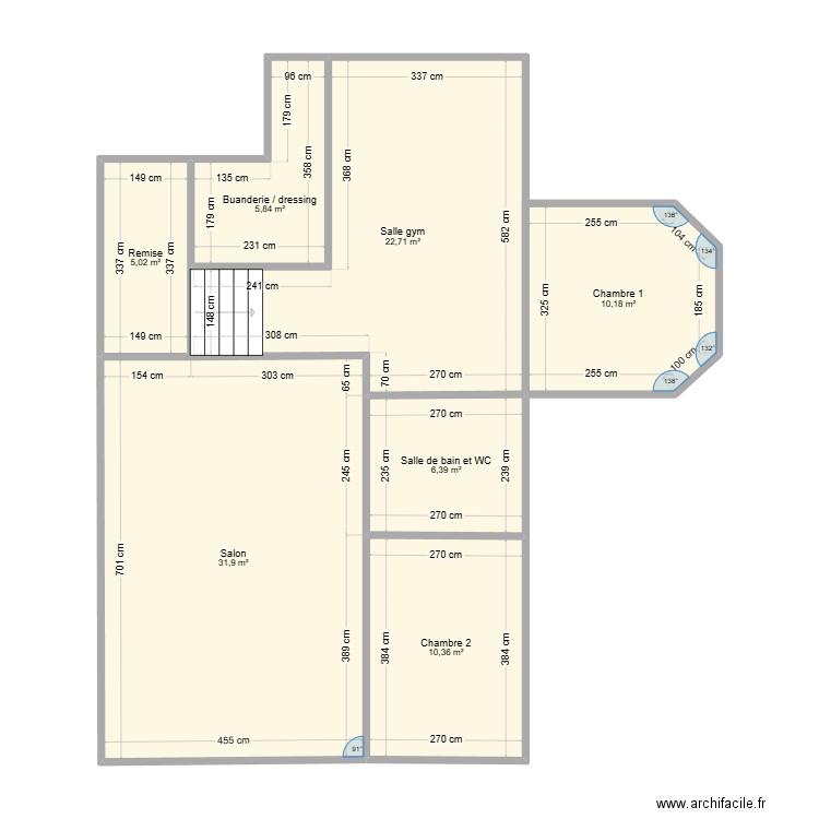 Essai1. Plan de 7 pièces et 92 m2