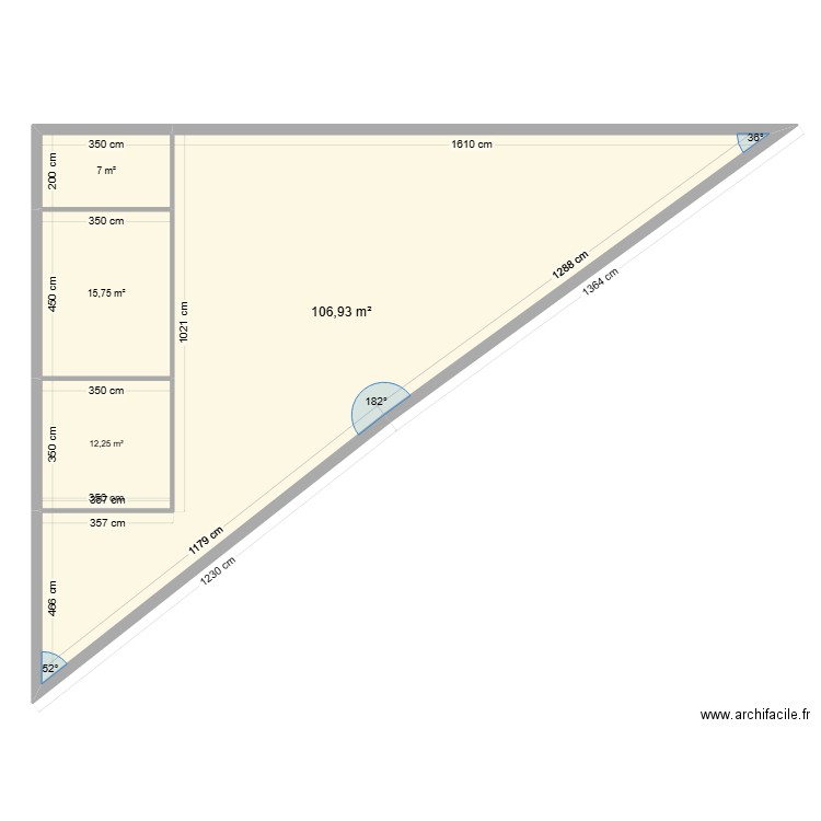 Garage Cereste. Plan de 4 pièces et 142 m2