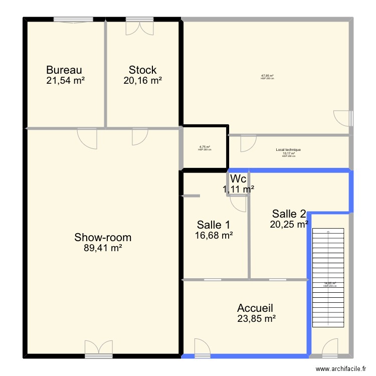 Dépôt 777. Plan de 11 pièces et 270 m2