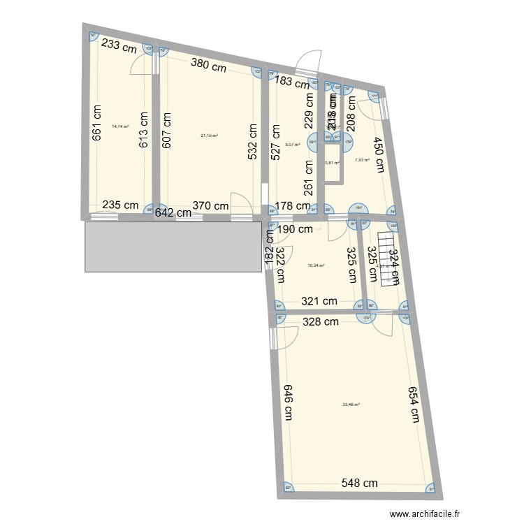 Le donjon. Plan de 9 pièces et 103 m2