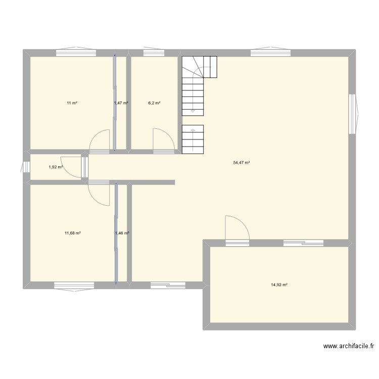 etage. Plan de 8 pièces et 103 m2