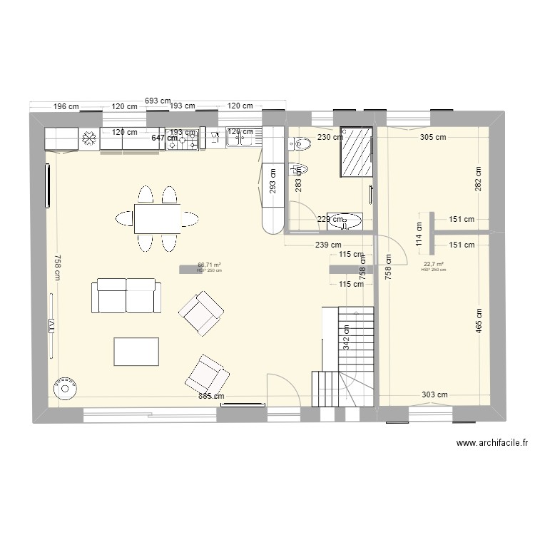 PES aménagé. Plan de 2 pièces et 89 m2