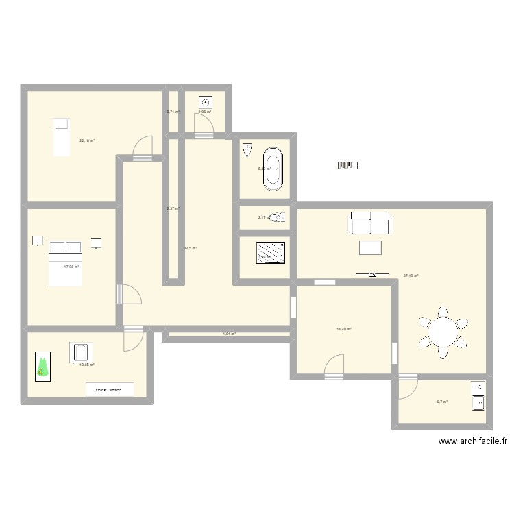 New. Plan de 14 pièces et 163 m2