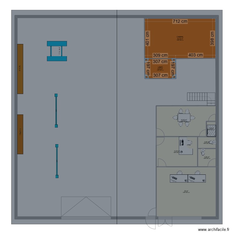 garage. Plan de 8 pièces et 100 m2