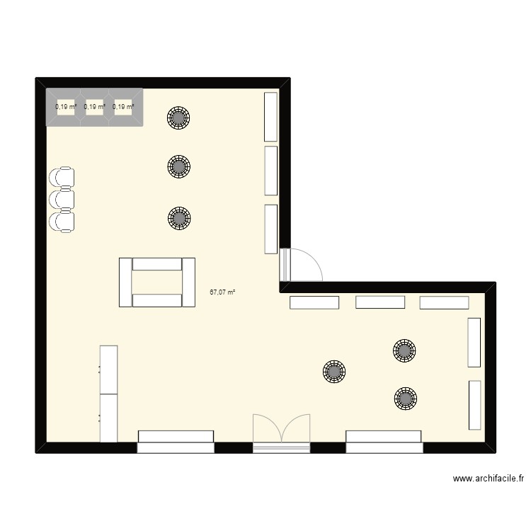 magasin. Plan de 4 pièces et 70 m2