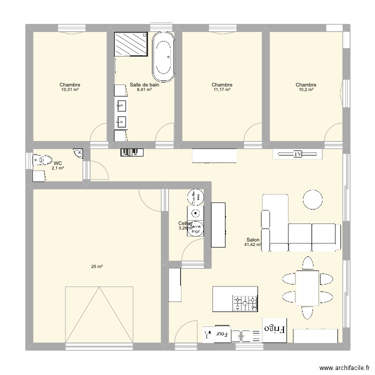 Plain pied carré. Plan de 8 pièces et 112 m2