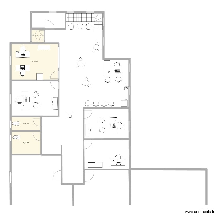 locaux accueil. Plan de 4 pièces et 27 m2