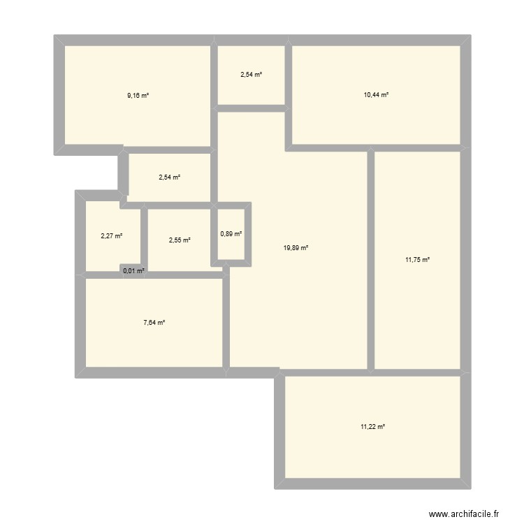 Guingamp. Plan de 12 pièces et 81 m2