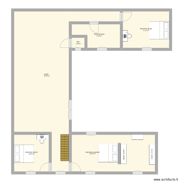 etage. Plan de 6 pièces et 150 m2