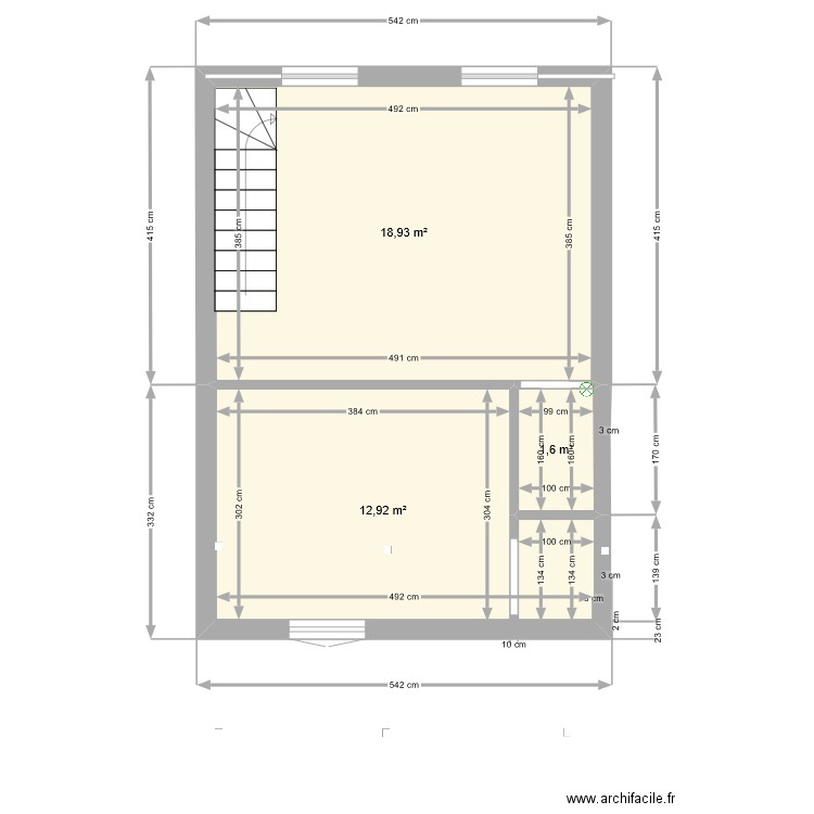 RDC 3. Plan de 3 pièces et 33 m2