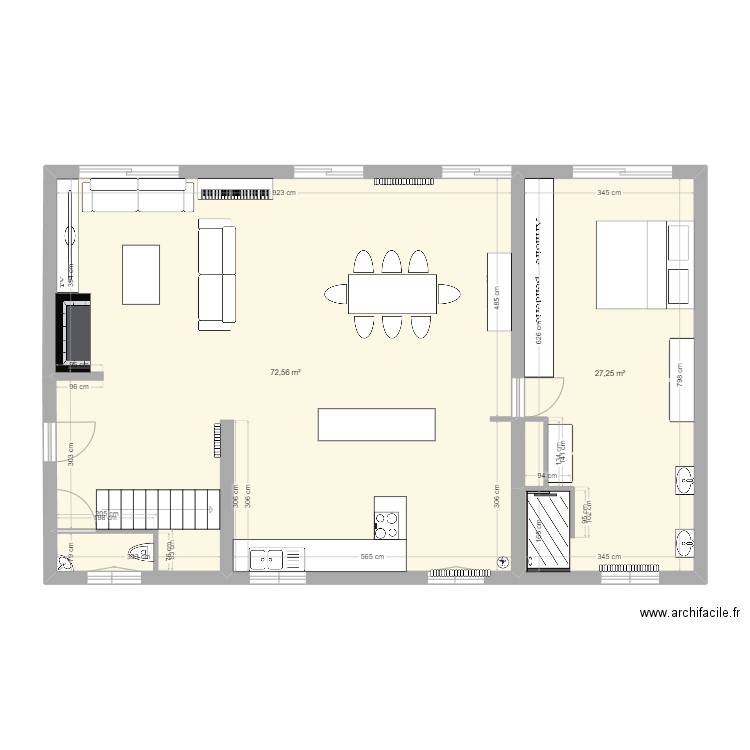 RDC. Plan de 2 pièces et 100 m2