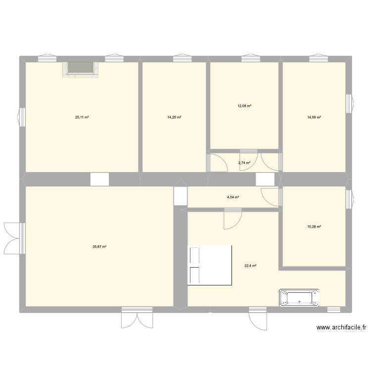 Maison. Plan de 9 pièces et 141 m2