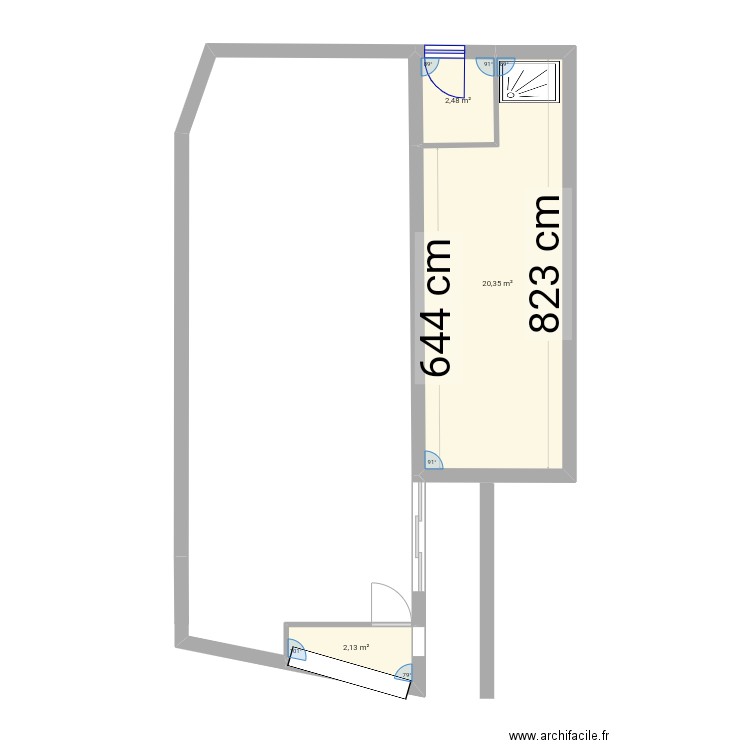 Premier. Plan de 3 pièces et 25 m2