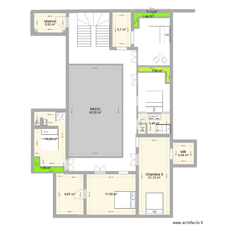 Riad 1 etage. Plan de 13 pièces et 130 m2