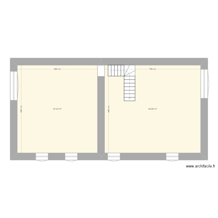 étage . Plan de 2 pièces et 82 m2