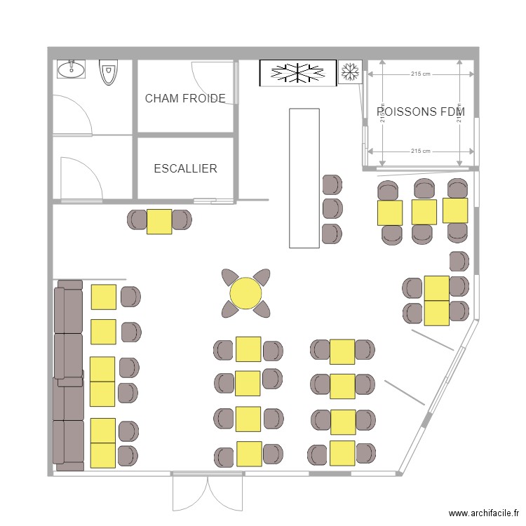 RESTAURANT. Plan de 4 pièces et 67 m2