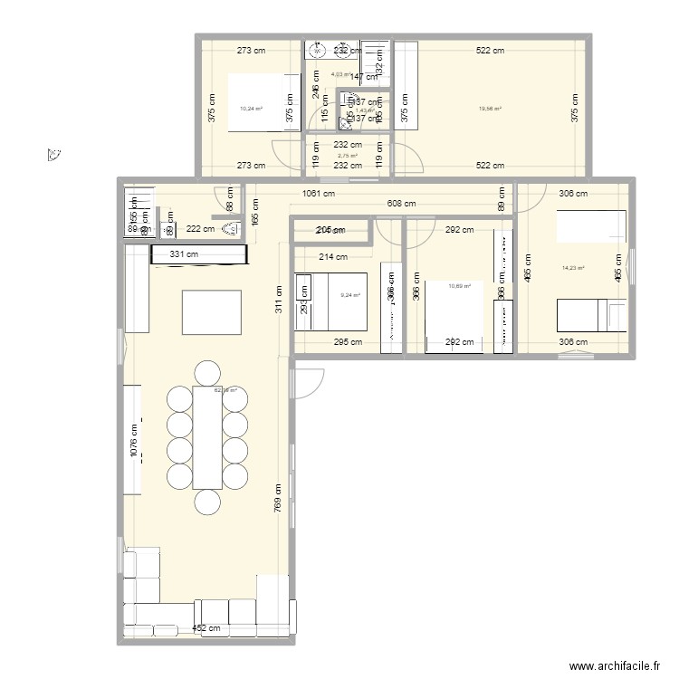 La Couarde V1. Plan de 9 pièces et 134 m2