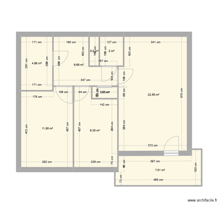 corbeil. Plan de 9 pièces et 67 m2