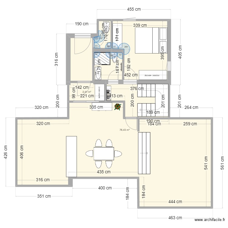 maison. Plan de 3 pièces et 80 m2