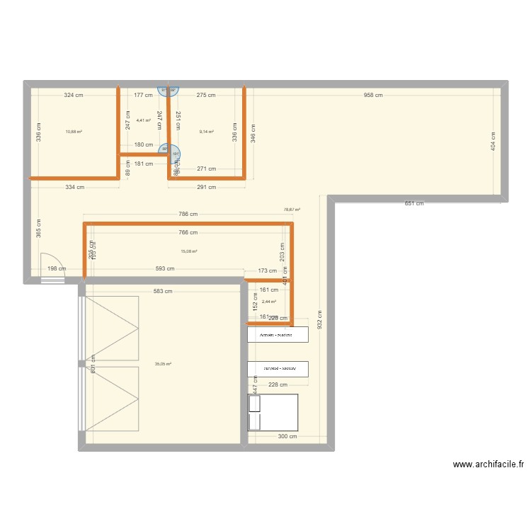 esquisse 2 L. Plan de 7 pièces et 156 m2