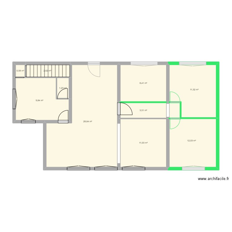 Maison. Plan de 10 pièces et 89 m2