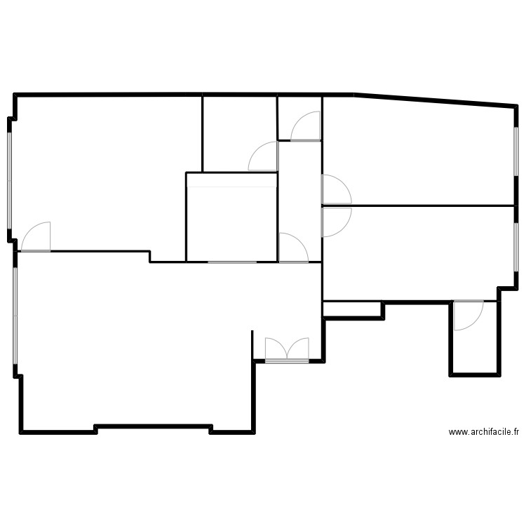 Bessan. Plan de 6 pièces et 1495 m2