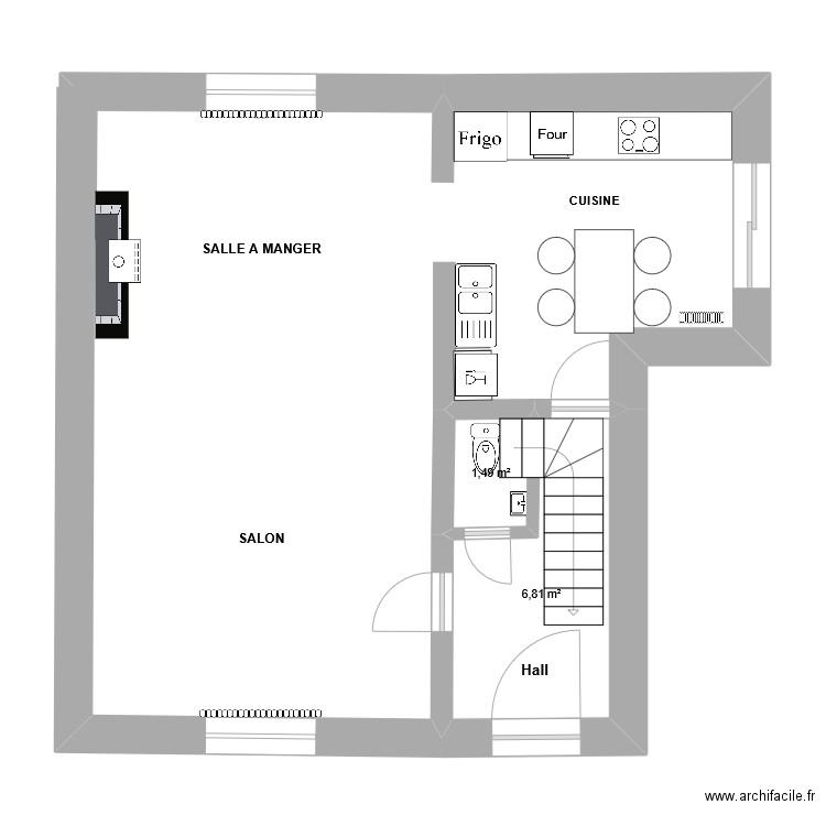 Rez de chaussée. Plan de 2 pièces et 8 m2