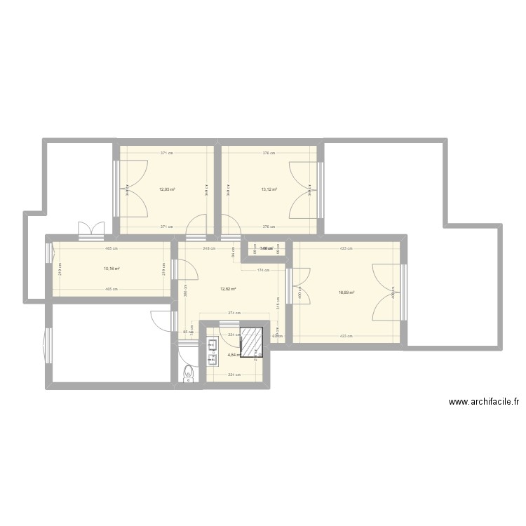 6et avec terrasse. Plan de 7 pièces et 72 m2