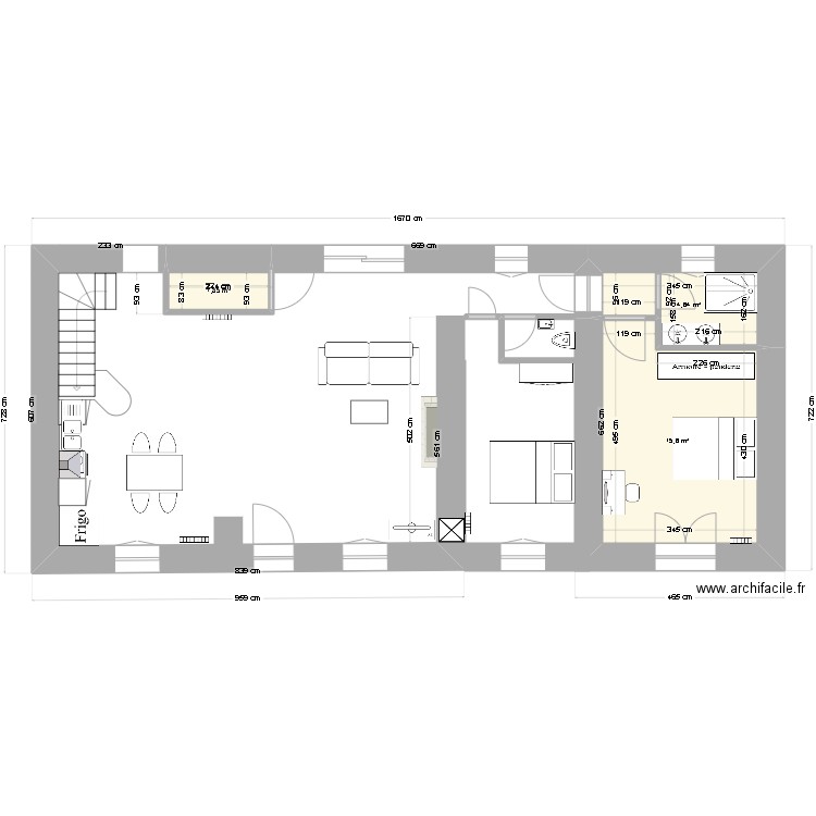 rez de chausse. Plan de 3 pièces et 22 m2